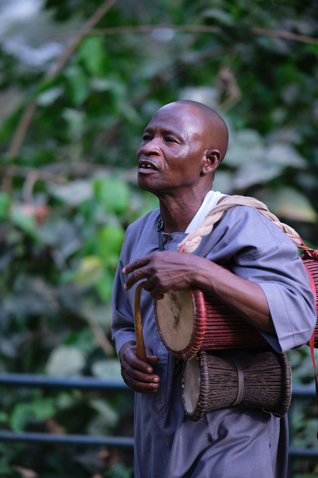 Talking drum performer